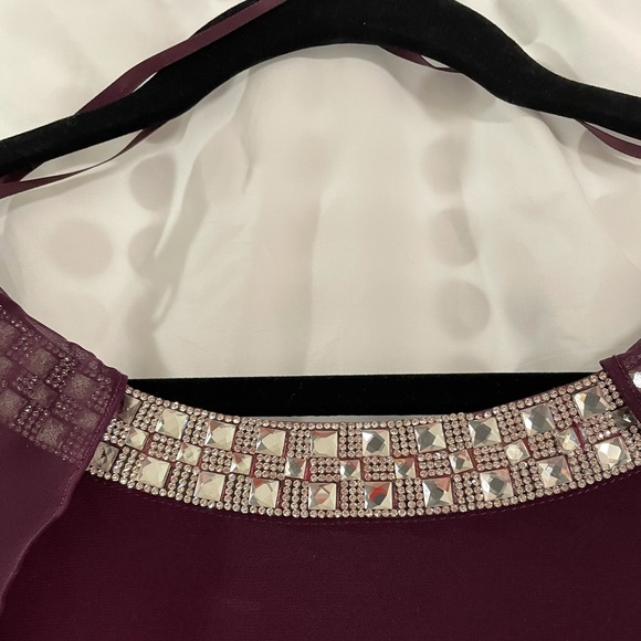 Formal Dress perfect for a Wedding - Picture 1 of 5